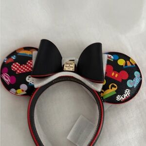 Disney Dooney and Bourke Headband with Black and Red Accents.